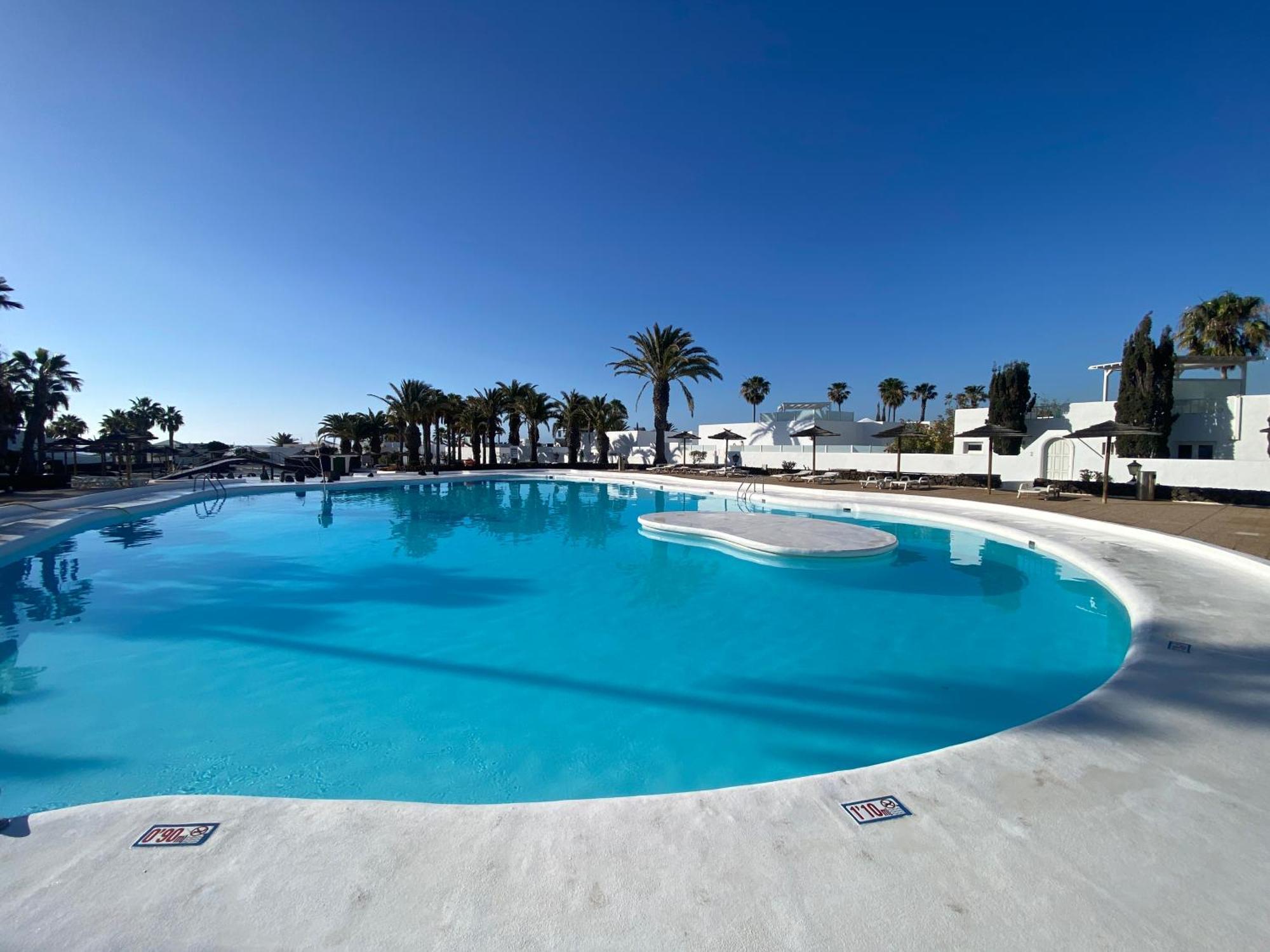First Floor Apartment With Sea View, Costa Teguise Exterior photo