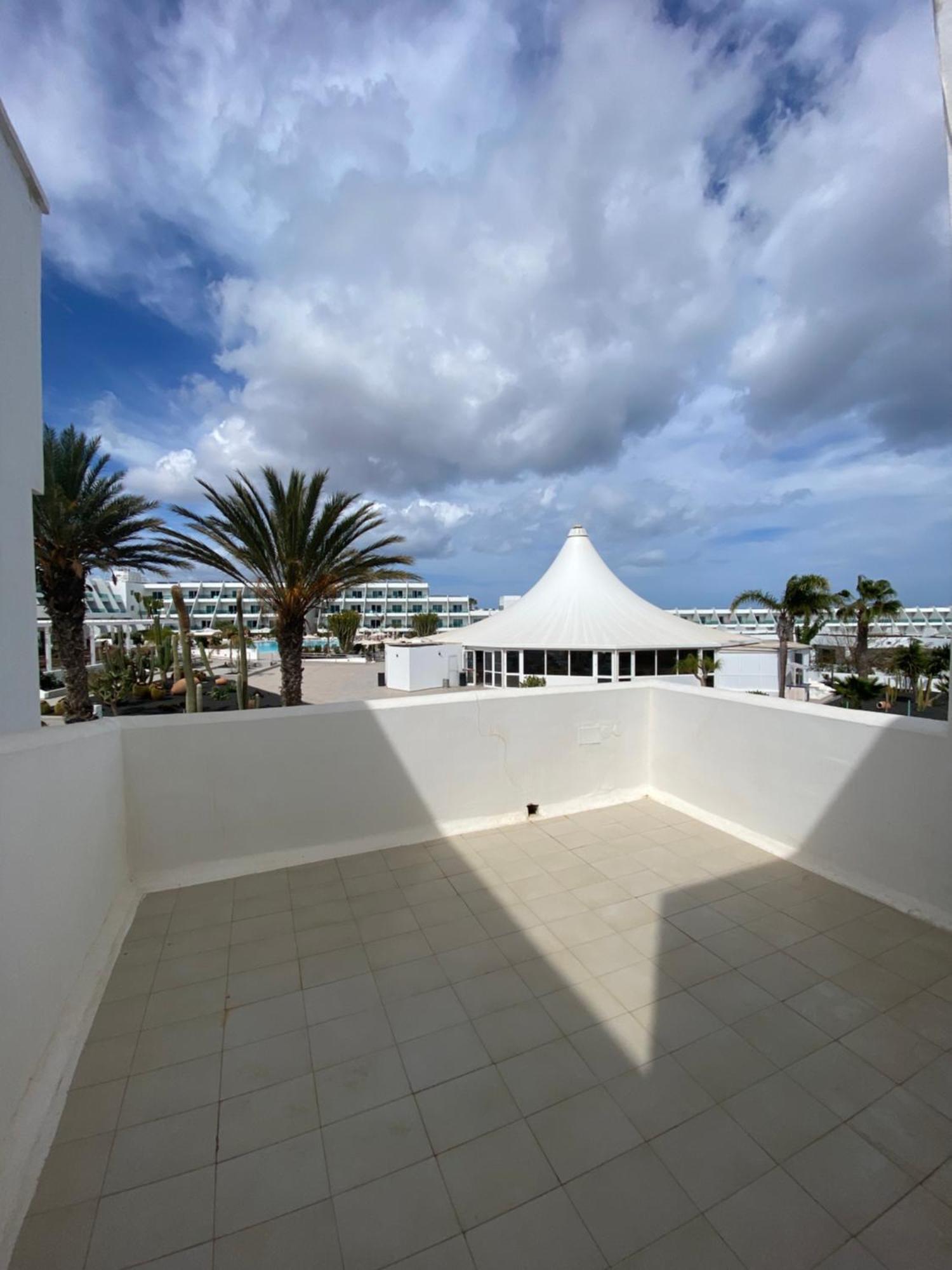 First Floor Apartment With Sea View, Costa Teguise Exterior photo